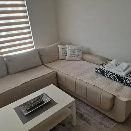 Mihail Apartment *