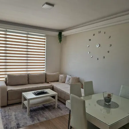 Mihail Apartment *